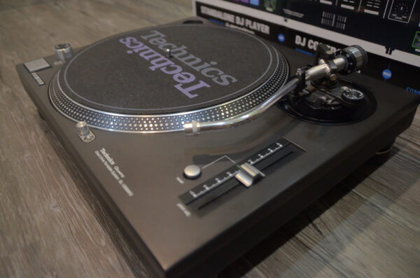 已售出Technics SL1200 MK5 – GE3CA001864：圖片 2
