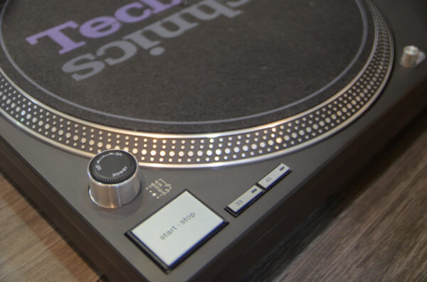 售出Technics SL1200 MK5 – GE7SG01455R：圖片 7