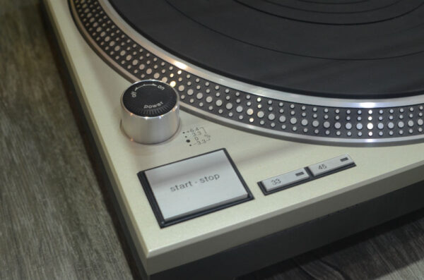 已售出Technics SL1200 MK5 – GE5CB001943：圖片 4