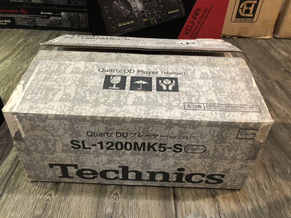 已售出Technics SL1200 MK5 – GE3LB001101：圖片 2
