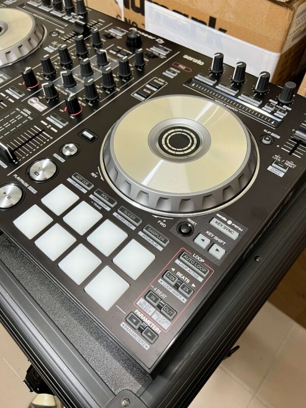 （已售）二手Pioneer DDJ-SR2控制器 (666EQ)