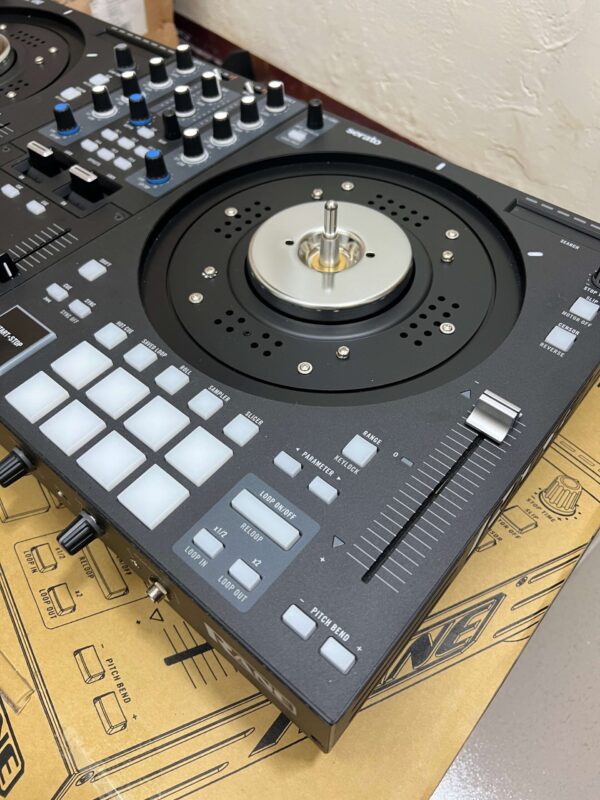 (已售出)二手 RANE ONE 控制器 (22765)：圖片 3