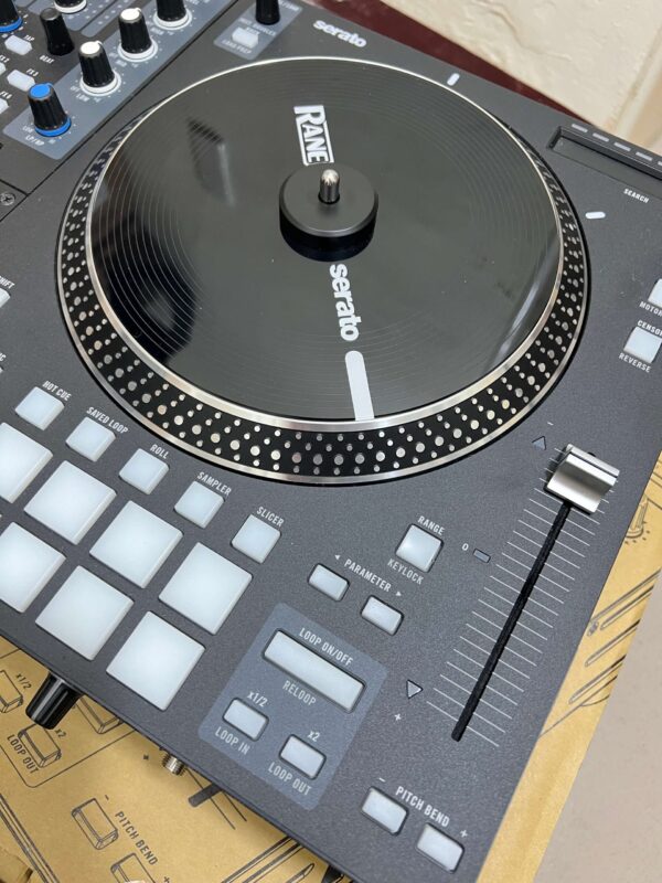 (已售出)二手 RANE ONE 控制器 (22765)：圖片 4