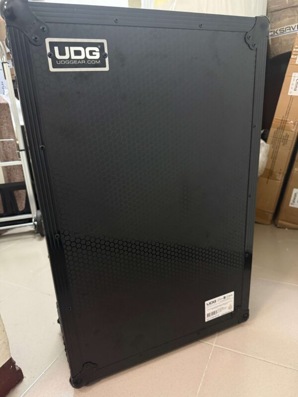 (已售)二手UDG U91054BL通用款飛行箱 XXL號 黑 (含筆電架, 拉桿 & 帶輪）