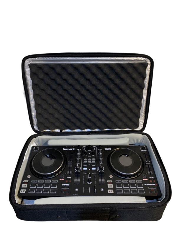 UDG Urbanite 控制器肩背包 M號 黑U7101BL (DDJ-Flx4/ 400/ Mixtrack Pro FX,  Prime Go, S4 MK3, Mixstream)：圖片 2
