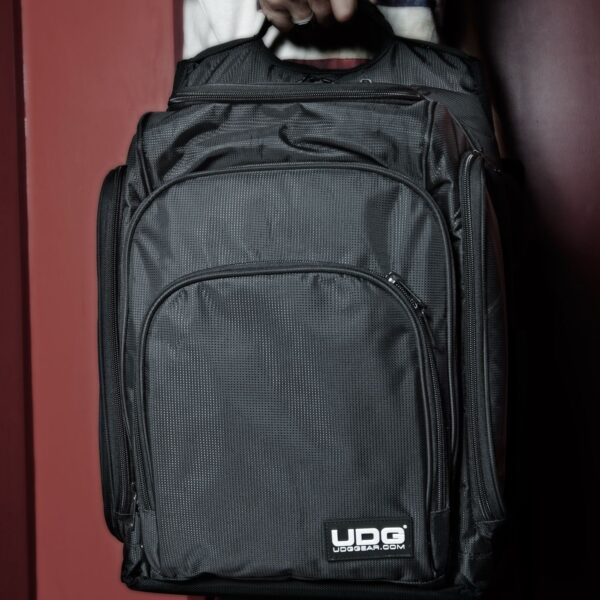 UDG Ultimate DIGI 後背器材包 (黑) U9101BL/OR：圖片 6