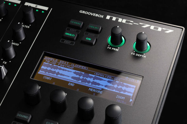 Roland MC-707 GROOVEBOX (送3小時完整教學)：圖片 2