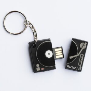 DMC TECHNICS 唱盤造型 USB 隨身碟＋鑰匙圈（8G）